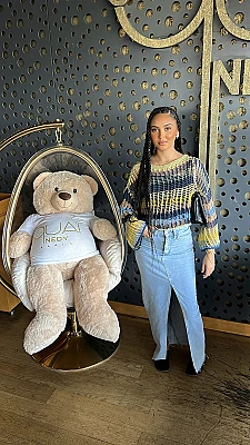 Alicia77