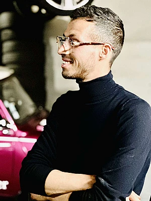 anis sina