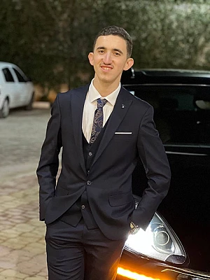 Younes49