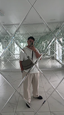 Azad000