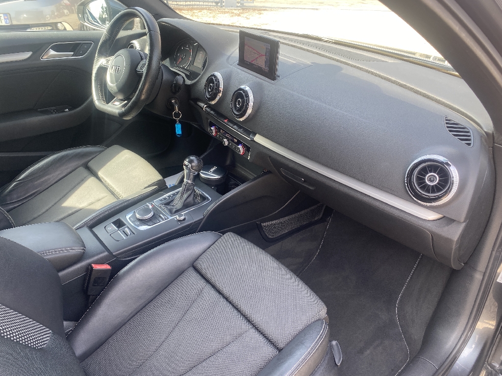 Audi A3 2.0 TDI 150 S line BVA DISTRI OK