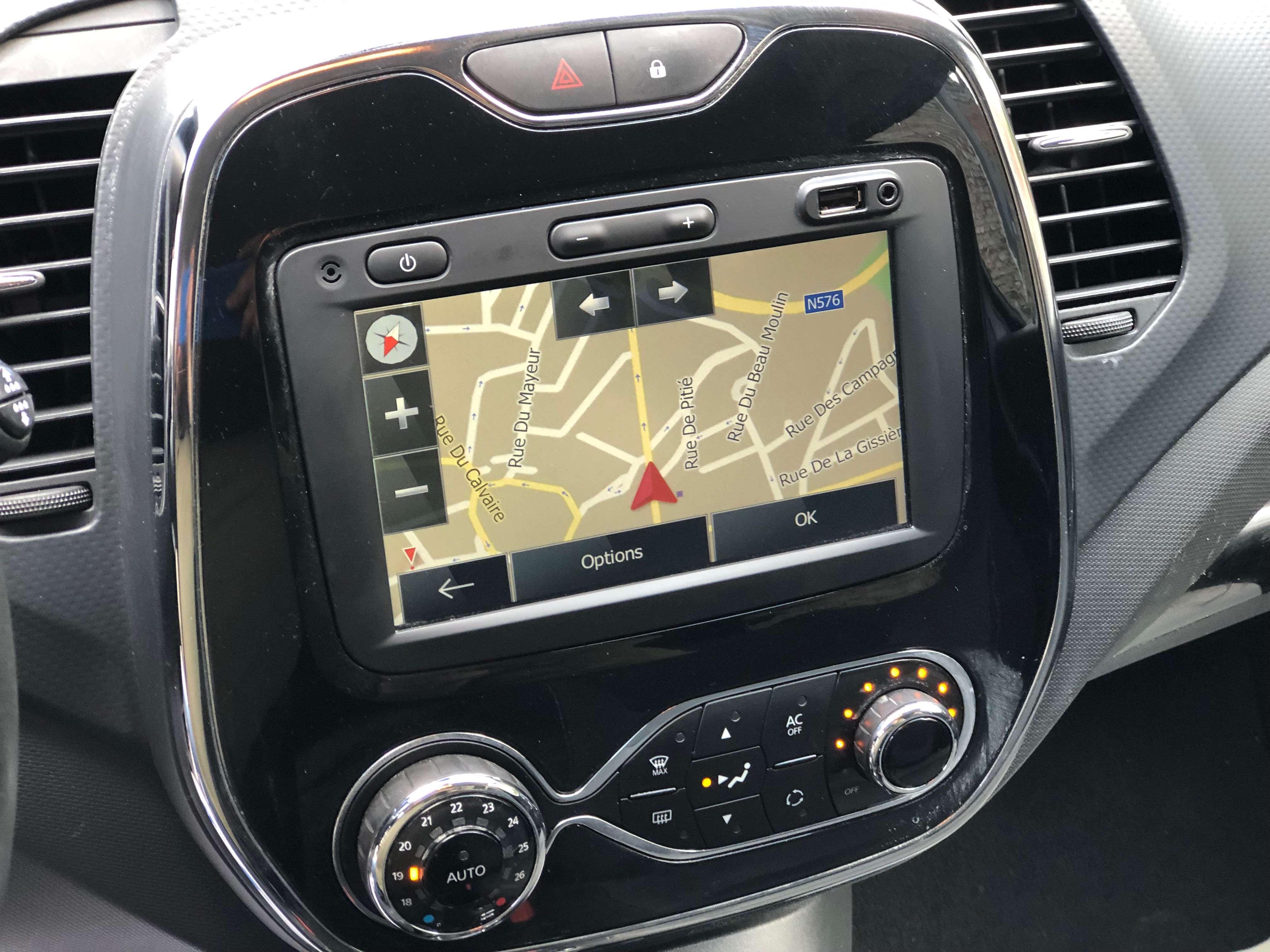 Renault Captur 1.2TCe Zen Boite Auto Gps Jante Clim Radar Carnet