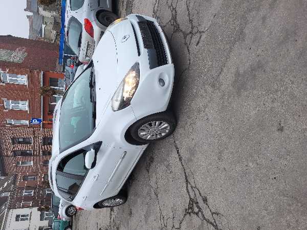 Renault Clio III (2) ESTATE 1.2 75 EXPRESSION CLIM EURO5