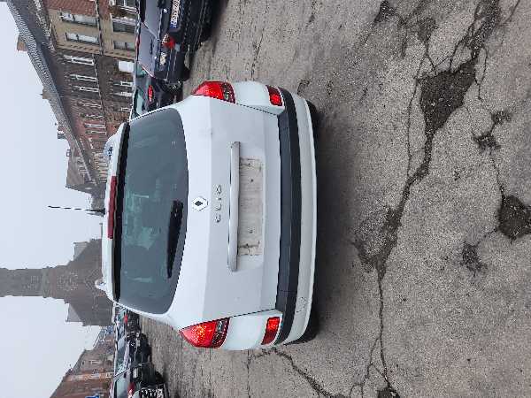Renault Clio III (2) ESTATE 1.2 75 EXPRESSION CLIM EURO5
