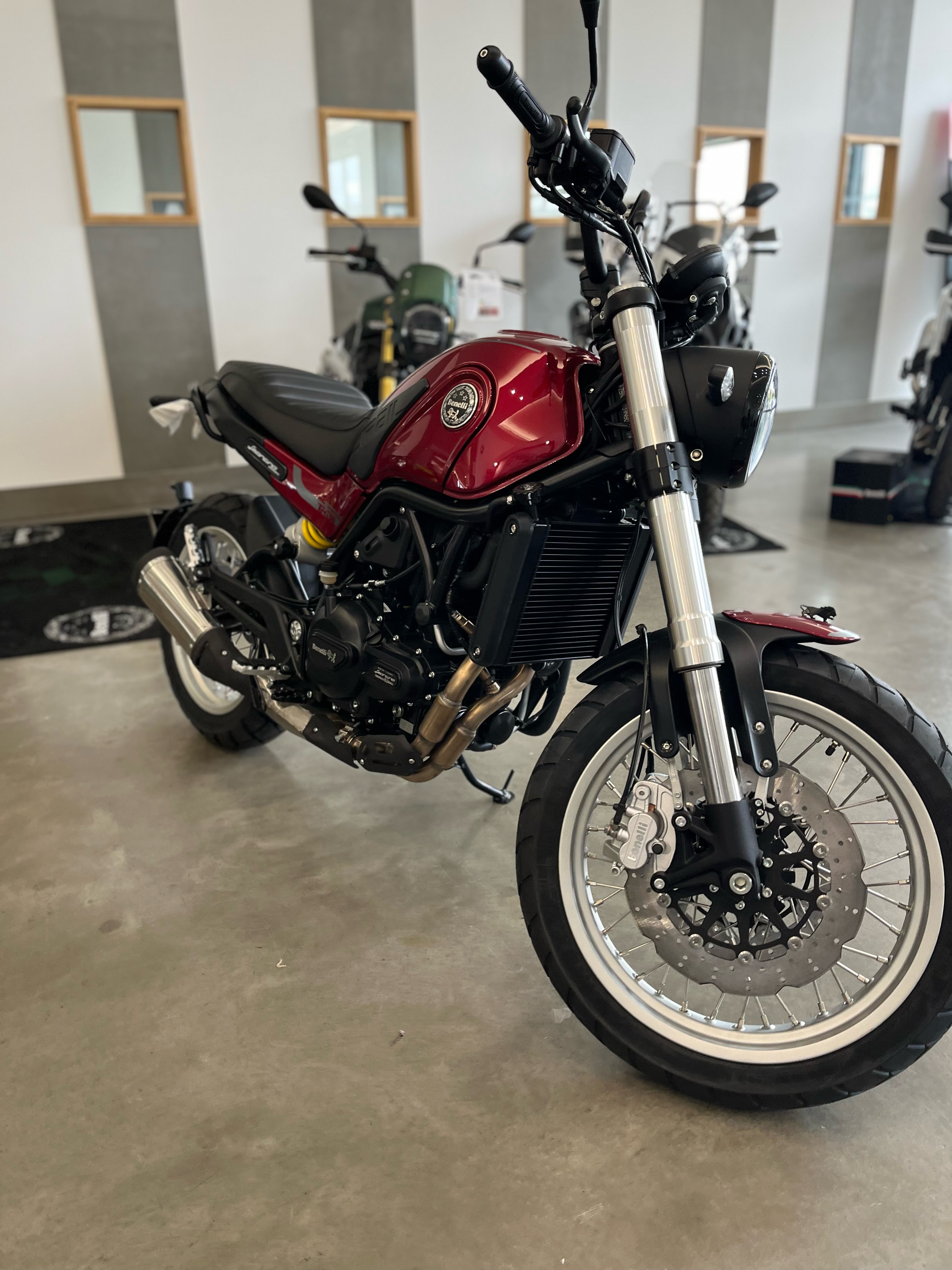 Moto BENELLI Leoncino 500T NEUVE et GARANTIE