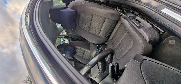 Audi A4 IV (2) 2.0 TDI 136 DPF