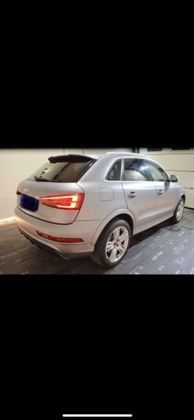 Audi RS Q3 Audi RS Q3 quatro 2L TFSI 340cv toutes options