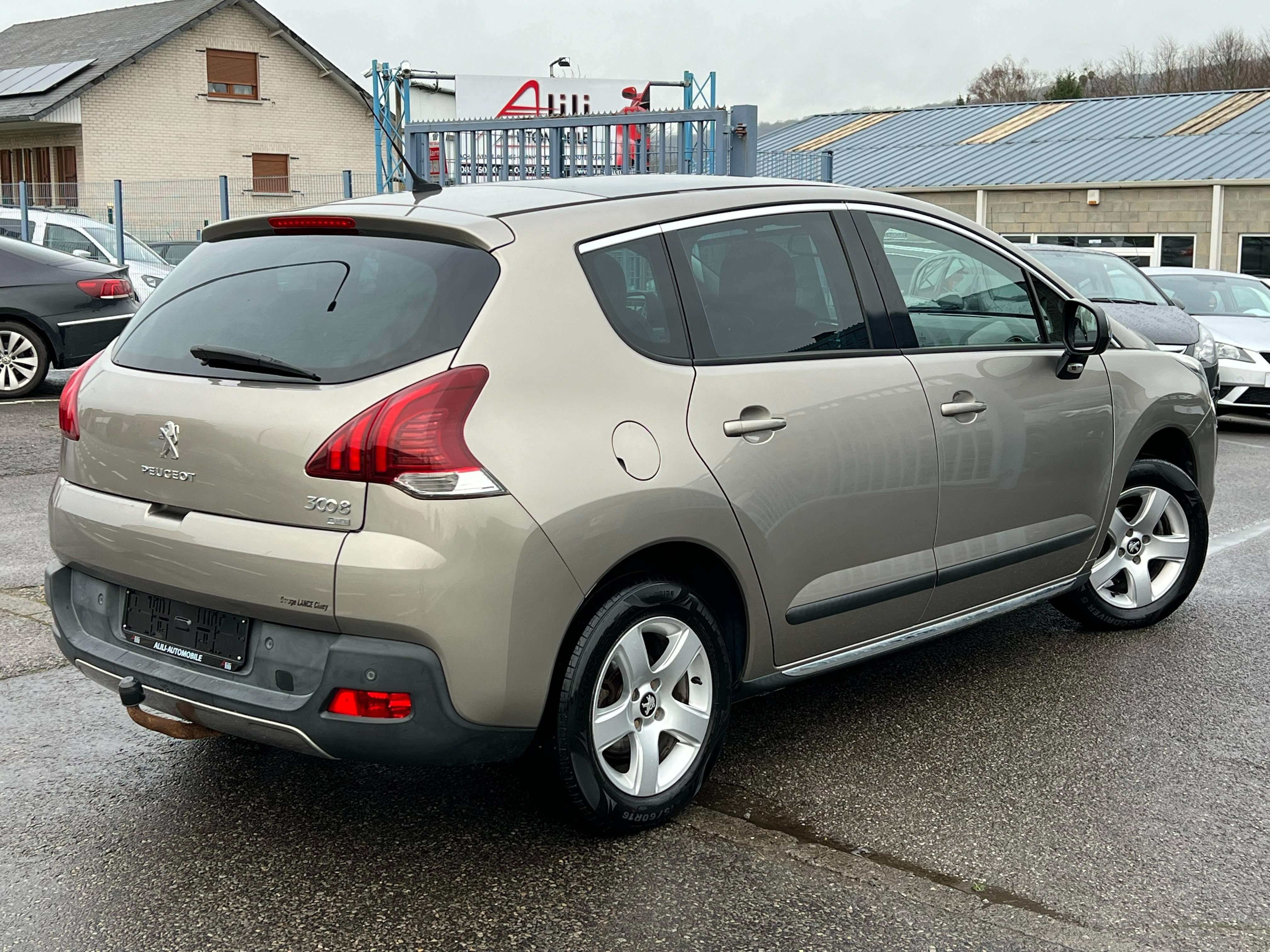 Peugeot 3008 1.6 HDi*Allure*Boite-Auto-Toit-Pano*Garantie12Mois