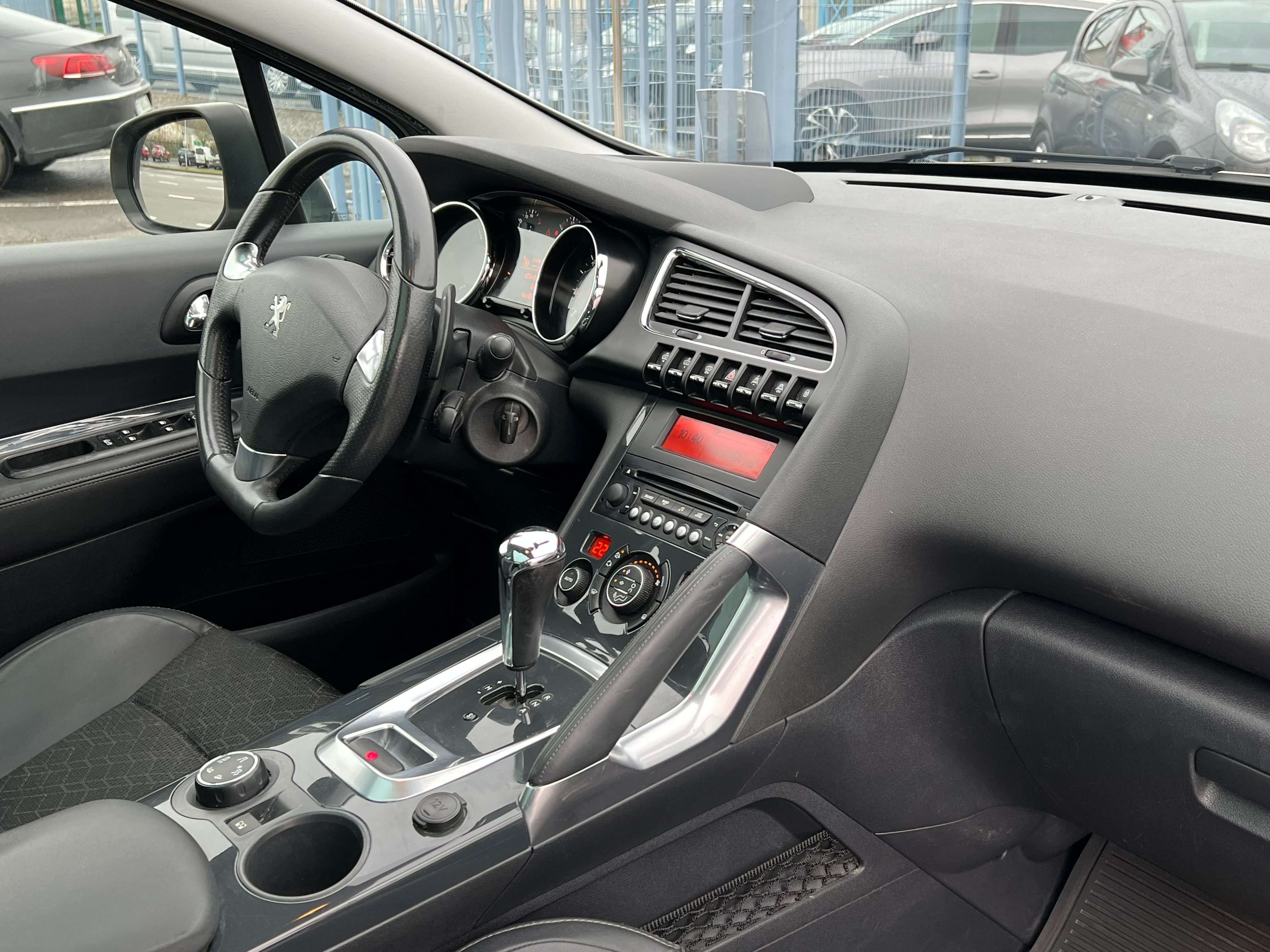 Peugeot 3008 1.6 HDi*Allure*Boite-Auto-Toit-Pano*Garantie12Mois