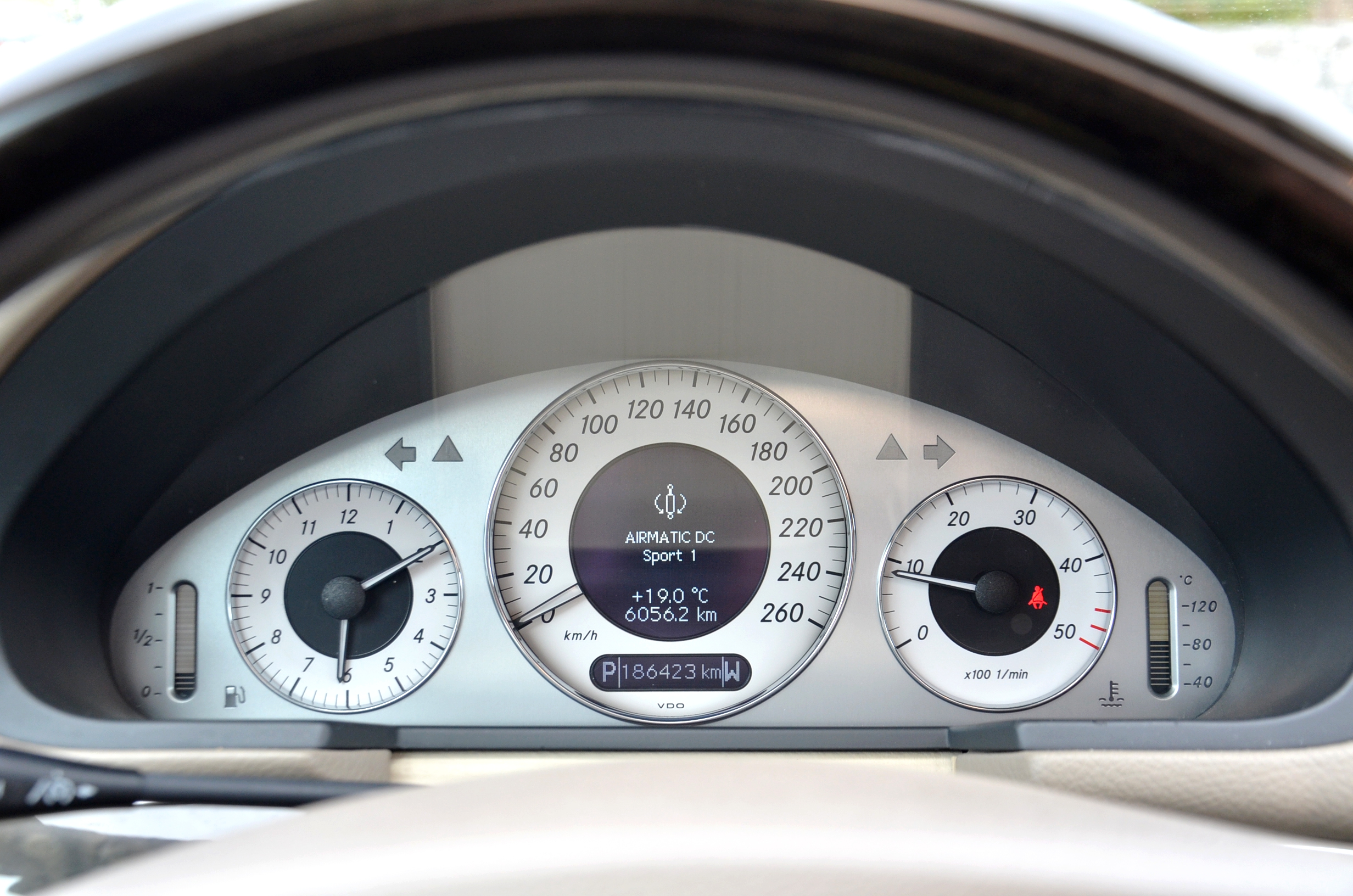 Mercedes-Benz Classe E 270 CDI Avantgarde Extra VOLL _ VENDU ✅