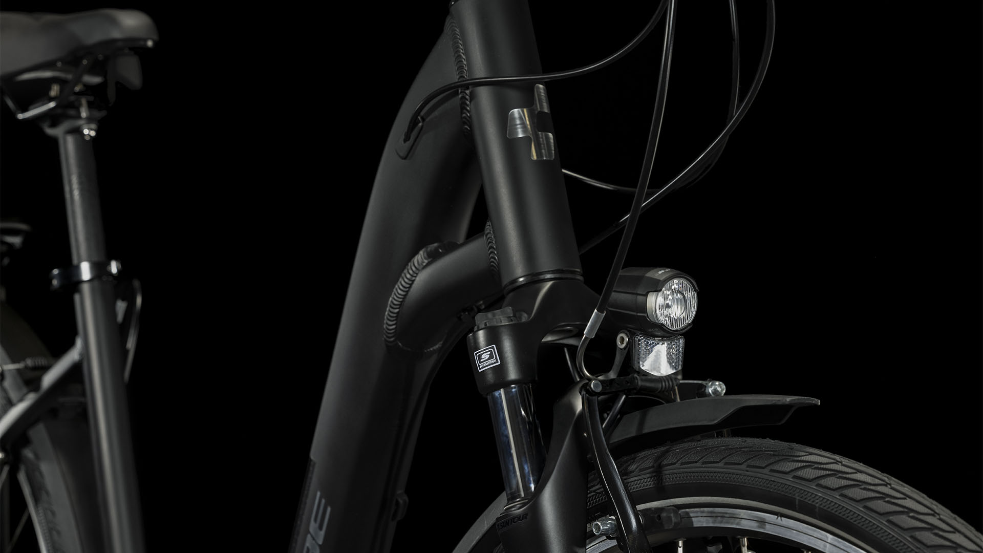 Cube Touring Black N Metal