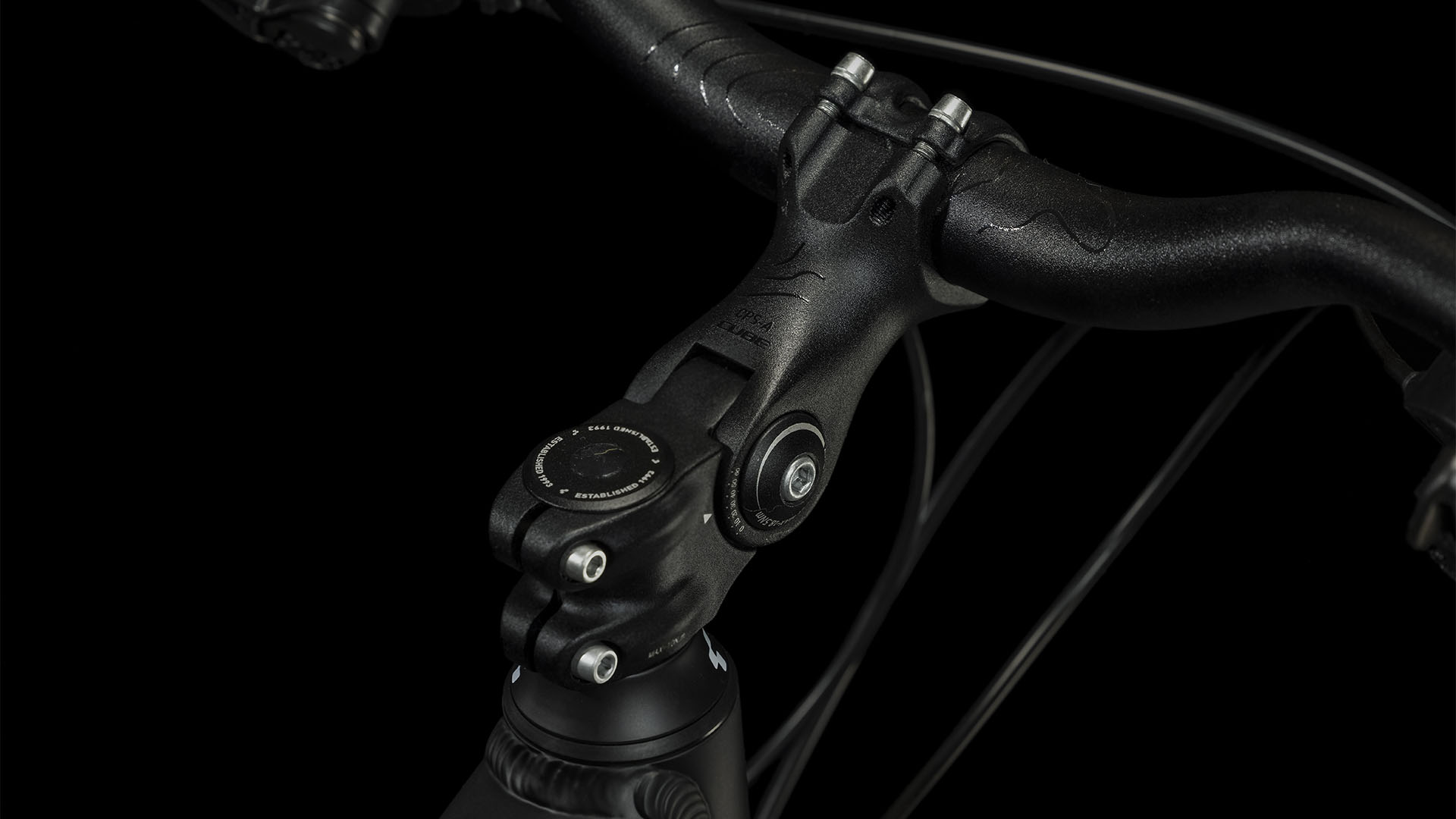 Cube Touring Black N Metal
