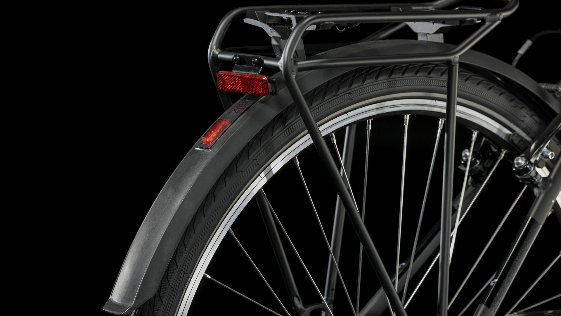 Cube Touring Black N Metal