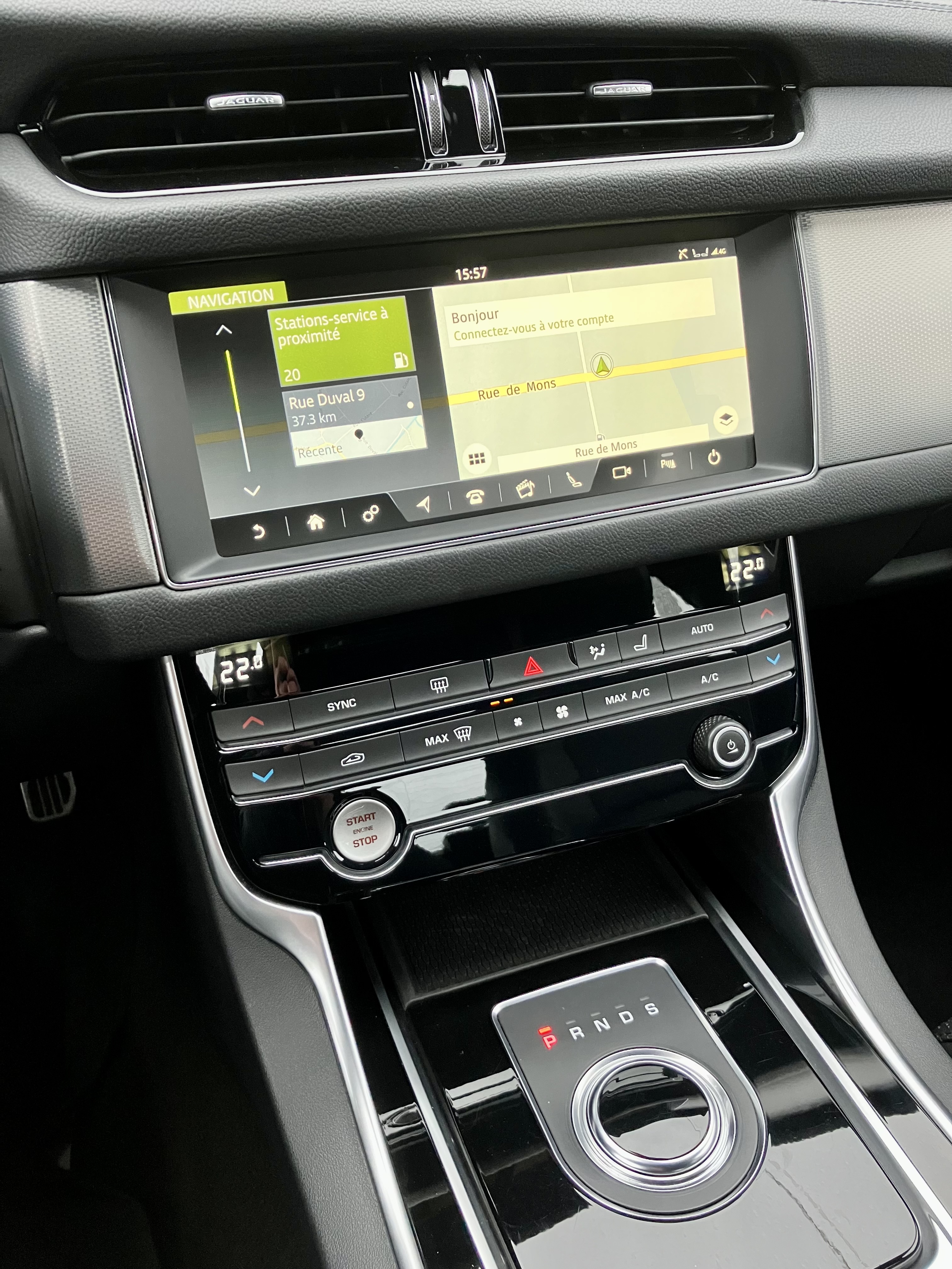 Jaguar Xf 2.0D -1ère main - Apple CarPlay - GPS - Caméra - Xénon/LED-