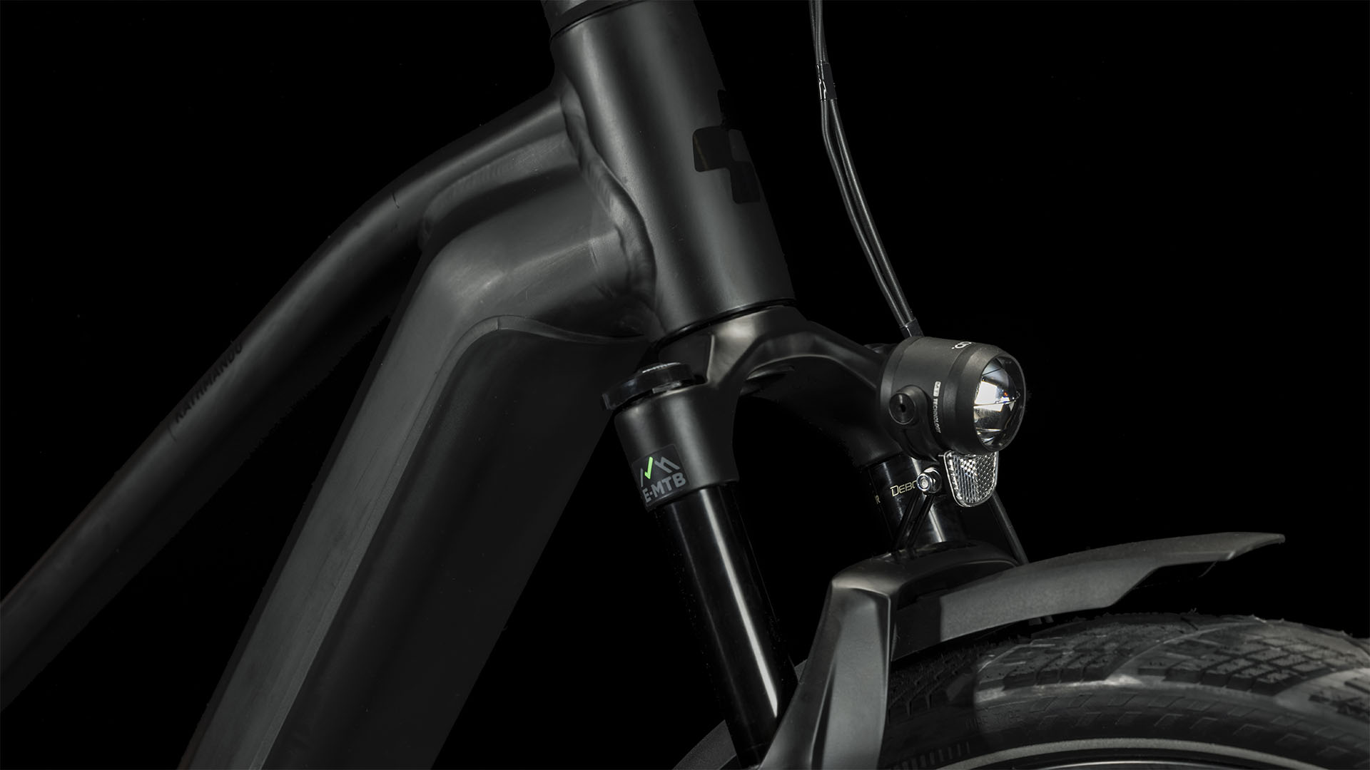 Cube Kathmandu Hybrid Slt 750 Black N Metal