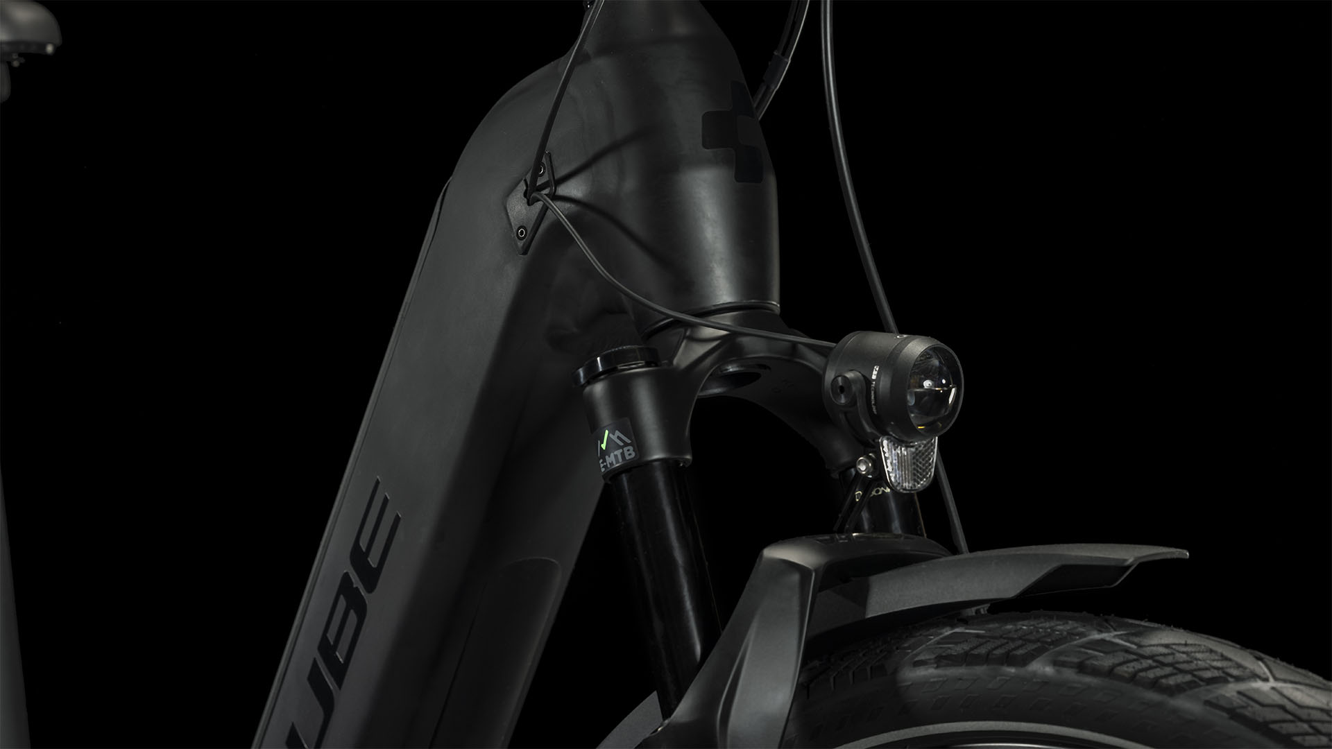 Cube Kathmandu Hybrid Slt 750 Black N Metal