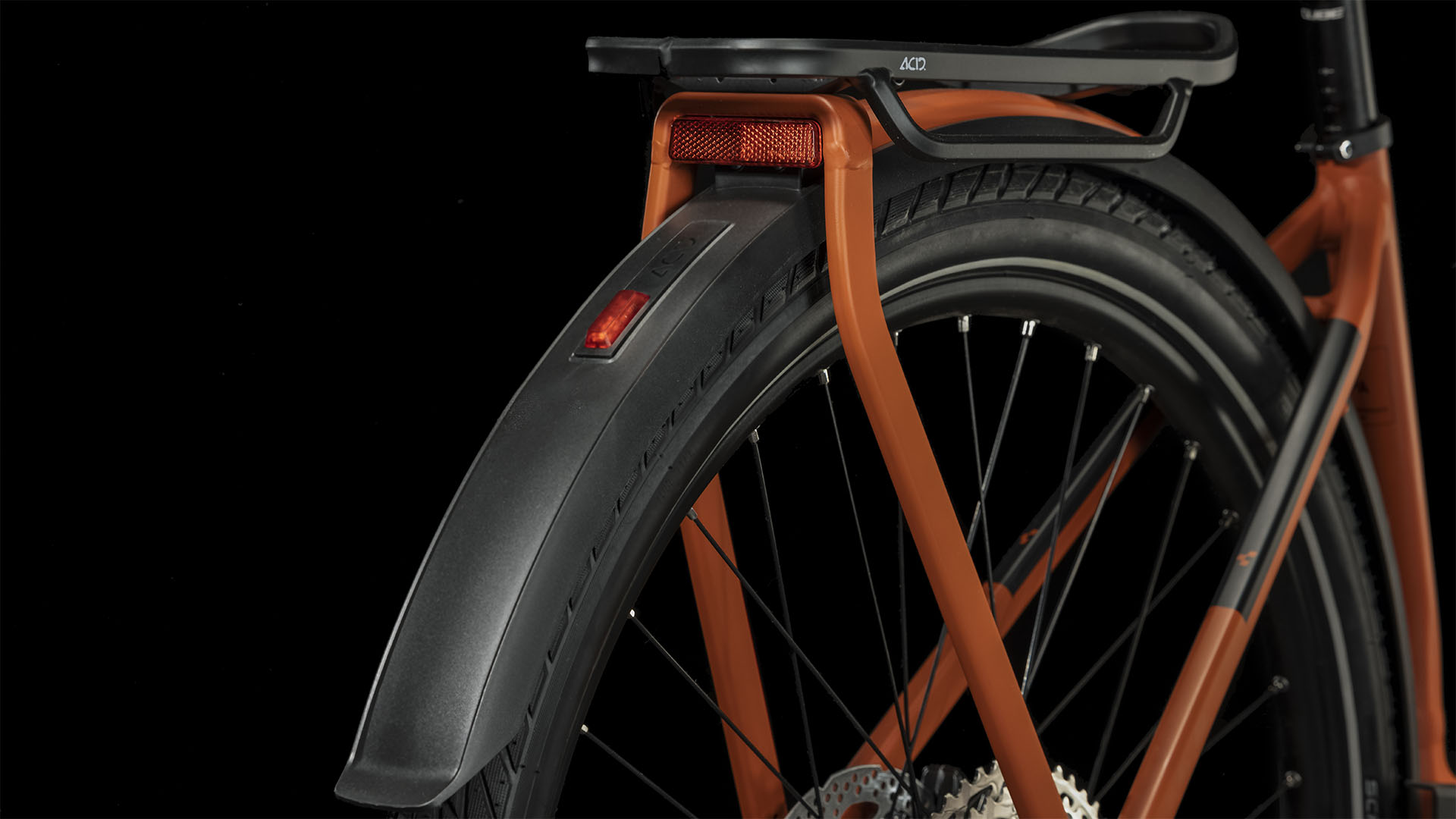 Cube Kathmandu Hybrid Exc 750 Red N Black