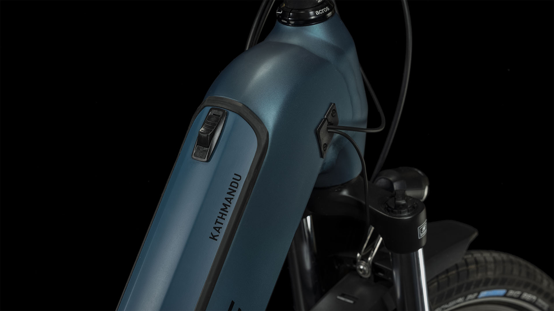 Cube Kathmandu Hybrid One 625 Blue N Black