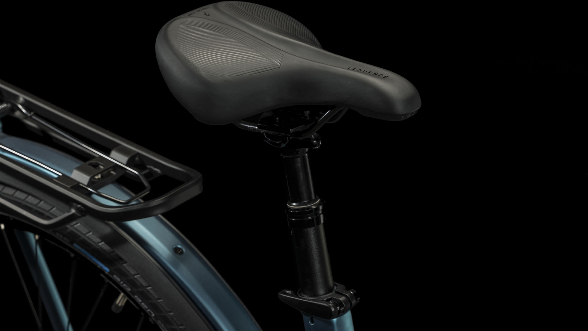 Cube Kathmandu Hybrid One 625 Blue N Black
