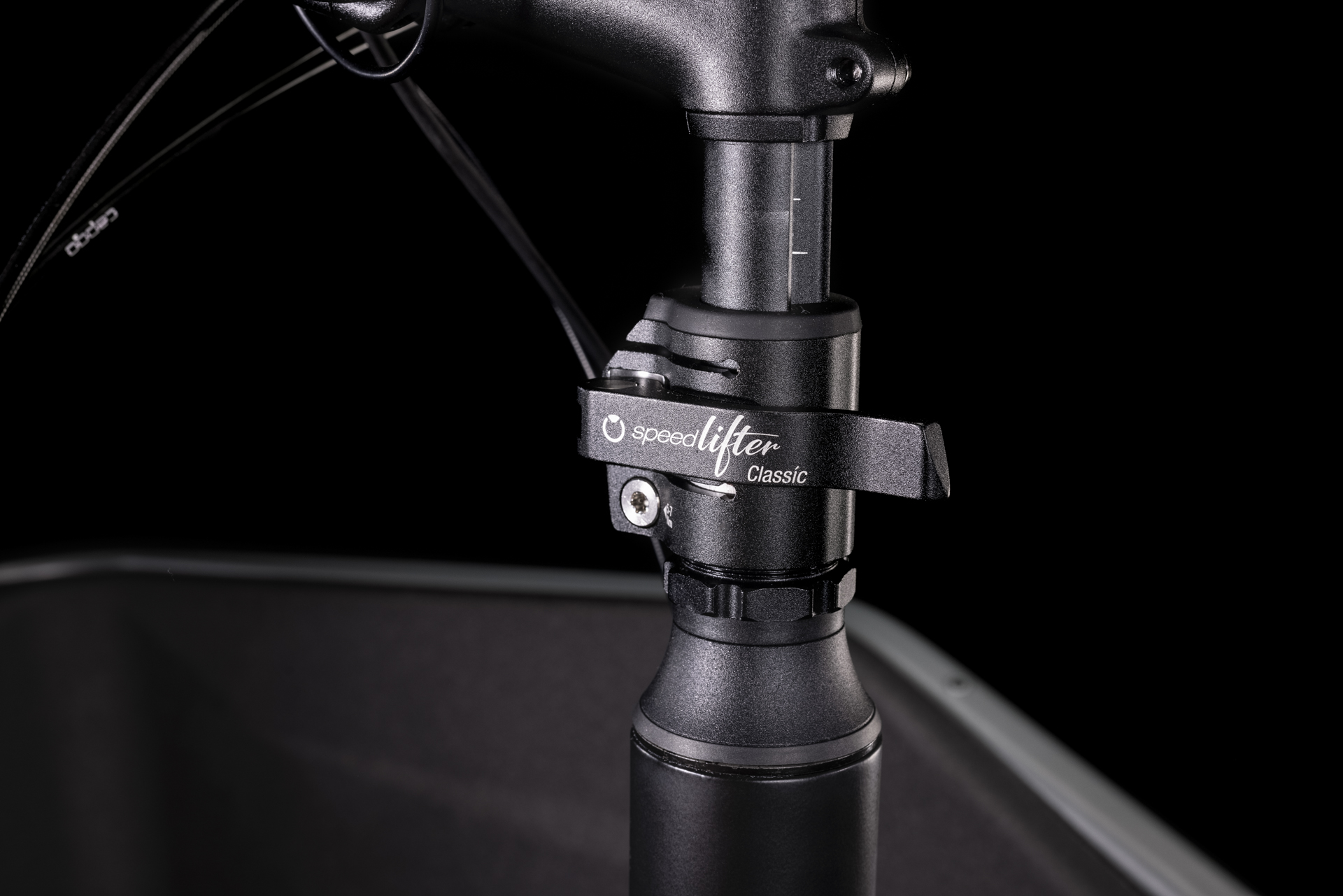 Cube Cargo Dual Hybrid 1000 Flashgrey N Black