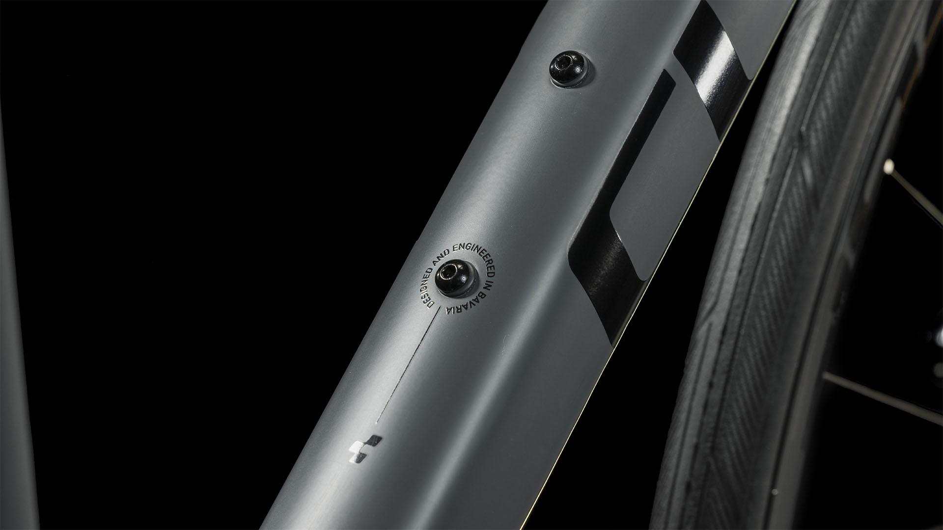 Cube Attain Slx Grey N Black