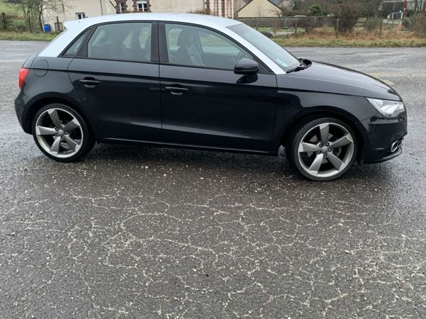 Audi A1 SPORTBACK 1.4 TFSI 122 AMBITION LUXE S TRONIC