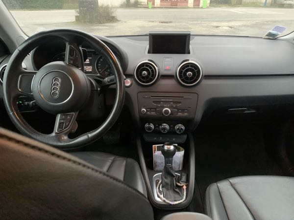 Audi A1 SPORTBACK 1.4 TFSI 122 AMBITION LUXE S TRONIC