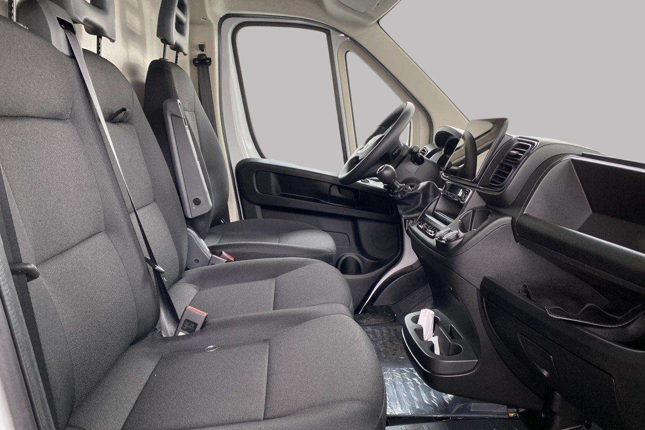 Fiat Ducato FOURGON TOLE 3T5 L2H2 140CV