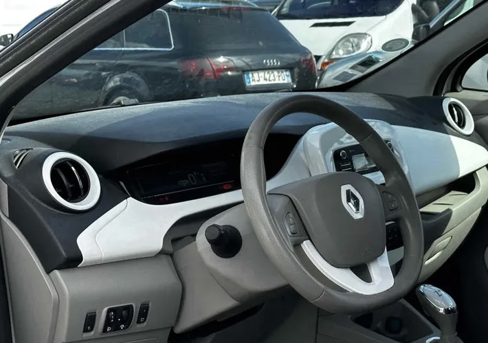 Renault Zoe Renault Zoe Electric cm3 75cv