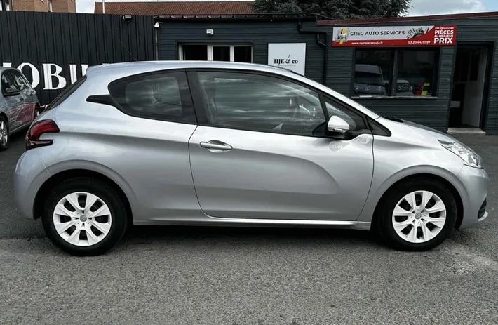 Peugeot 208 LIKE 68cv
