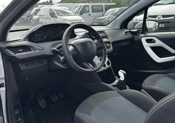 Peugeot 208 LIKE 68cv