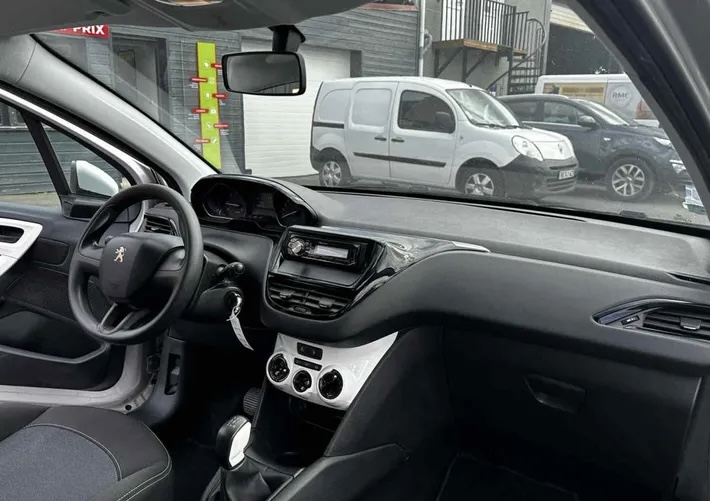 Peugeot 208 LIKE 68cv