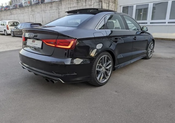 Audi S3 Quattro S3 300 cv