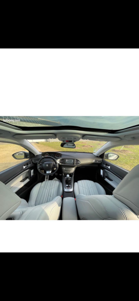 Peugeot 308 308 toit panoramique full option