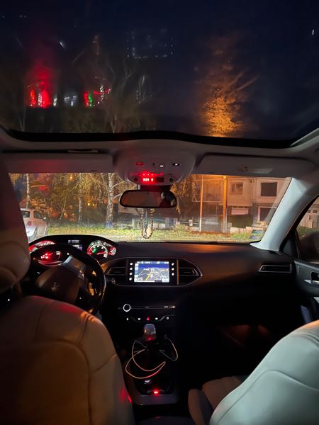 Peugeot 308 308 toit panoramique full option