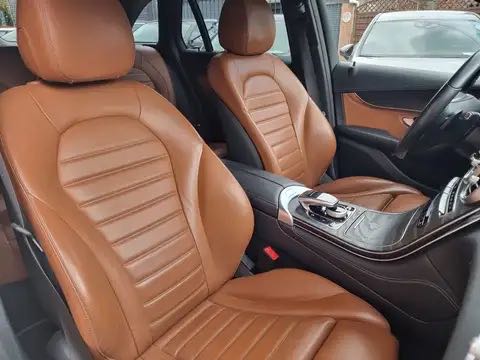 Mercedes-Benz Glc 350 d 4-Matic *BURMESTER*CAPTEURS*CUIR*NAVI
