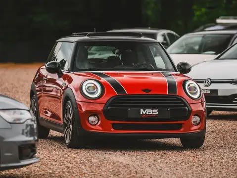 Mini COOPER 1.5A * LED * TOIT PANO * CARPLAY * HARMAN KARDON
