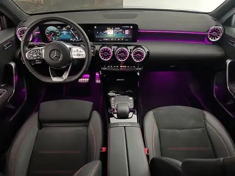 Mercedes-Benz Classe A AMG Line + PHARE LED + ECLAIRAGE + GPS + GRIS MAT*