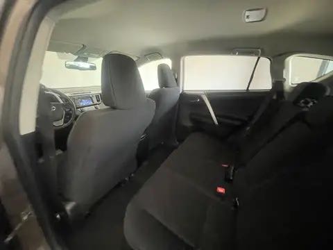 Toyota Rav 4 2.0 D-4D 4x2 S+ GPS + CLIM + JANTES * A VOIR *