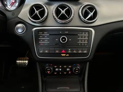 Mercedes-Benz Gla 200d 4-MATIC *PACK AMG *CAMERA *CRUISE