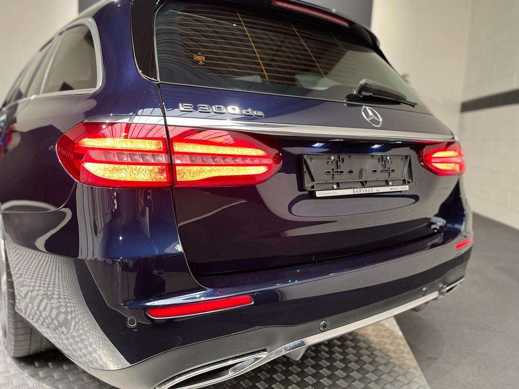 Mercedes-Benz E 300 de PHEV / Cruise contrôle adaptatif / AMG Line