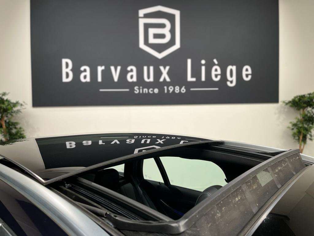 Mercedes-Benz E 300 de PHEV / Cruise contrôle adaptatif / AMG Line