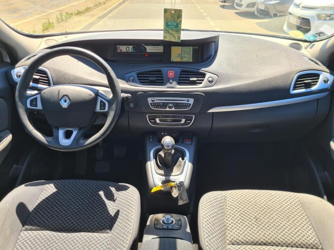 Renault Megane Scenic 1.5 DCI 110 cv Pack 8990e