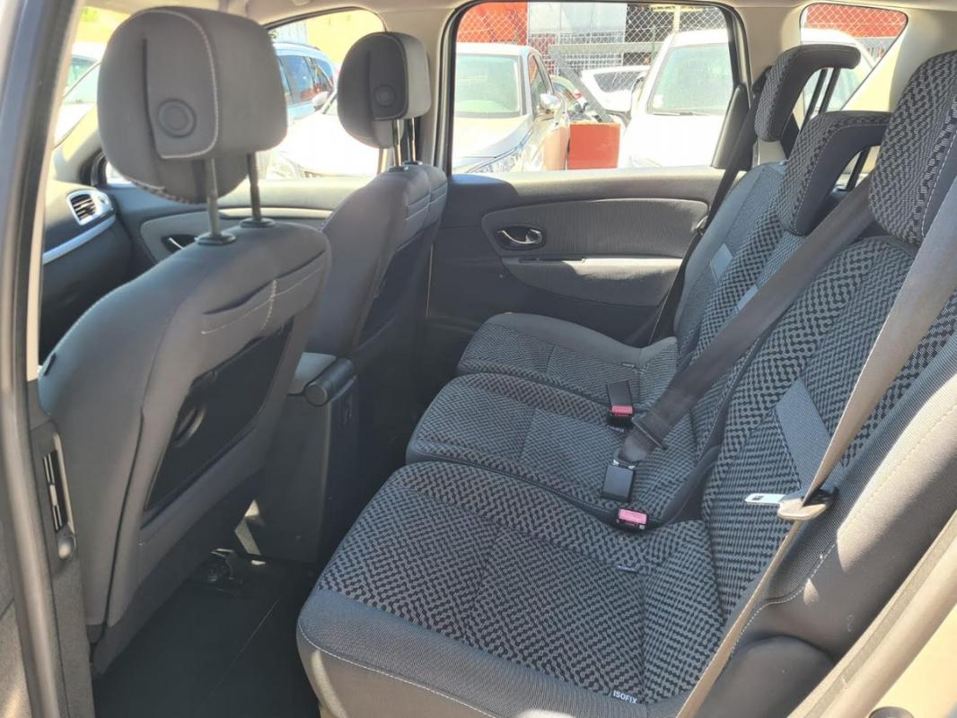 Renault Megane Scenic 1.5 DCI 110 cv Pack 8990e