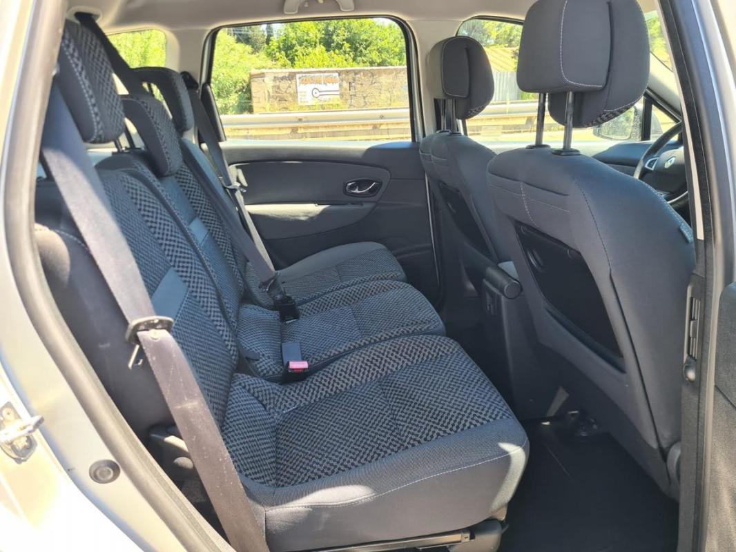 Renault Megane Scenic 1.5 DCI 110 cv Pack 8990e