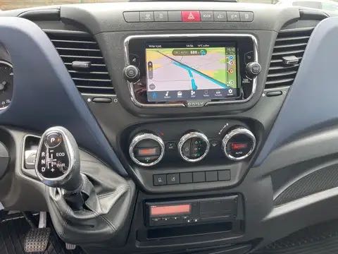 Iveco Daily 35/21 Dépanneuse // Fulls // Auto 47100€ netto