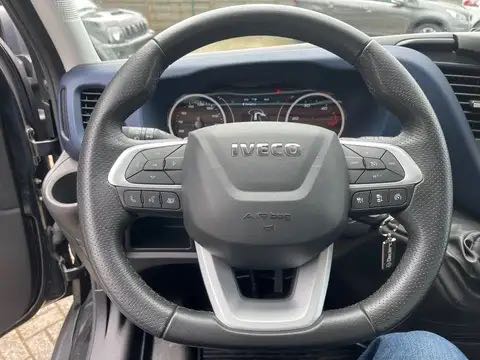 Iveco Daily 35/21 Dépanneuse // Fulls // Auto 47100€ netto