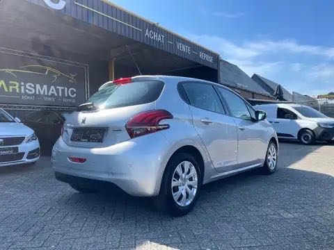 Peugeot 208 Euro6 // Navig // leds // Airco