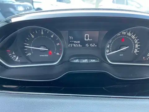 Peugeot 208 Euro6 // Navig // leds // Airco