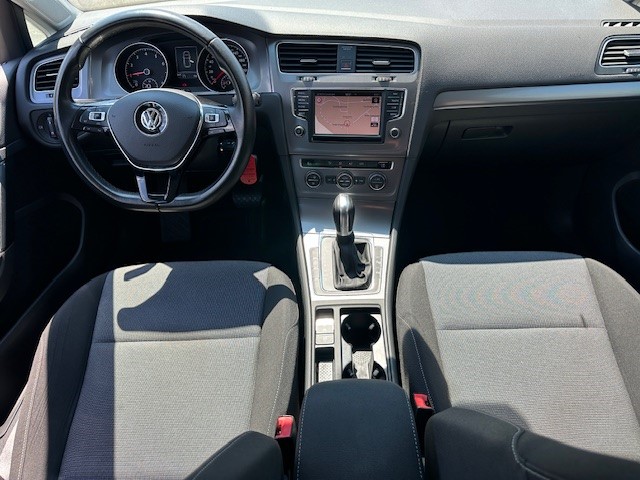 Volkswagen Golf 1.2i benzine, Automaat, 2017, GPS + Garantie